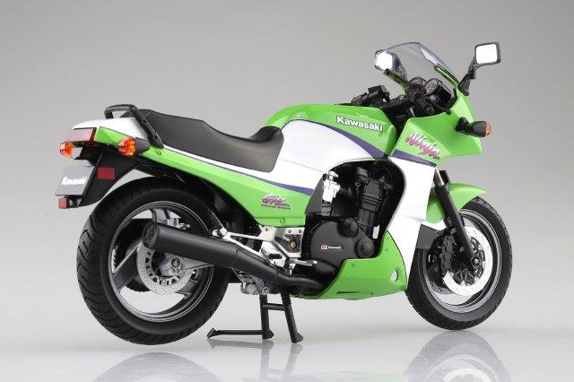 KAWASAKI GPz900R ライムグリーン フィギュア アオシマ