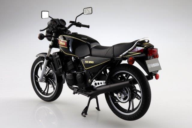 Yamaha RZ250 ニューヤマハブラック フィギュア アオシマ