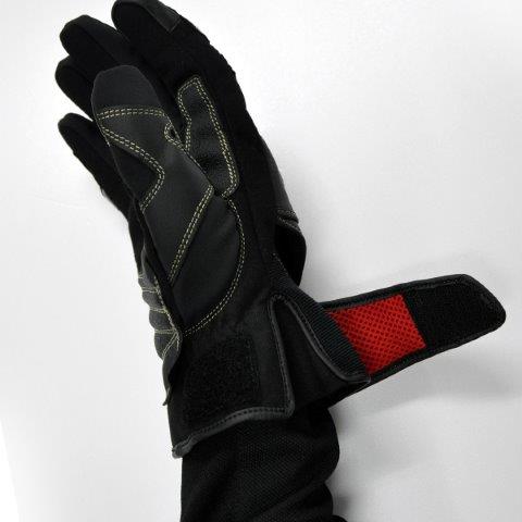 取寄 プログレスカーボングローブ ホワイト Mサイズ FG-W614 フラッグシップ