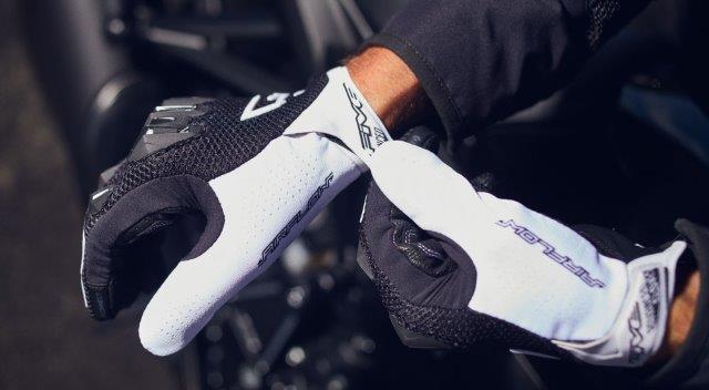 STUNT EVO 2 AIRFLOWグローブ ブラック XLサイズ ファイブ