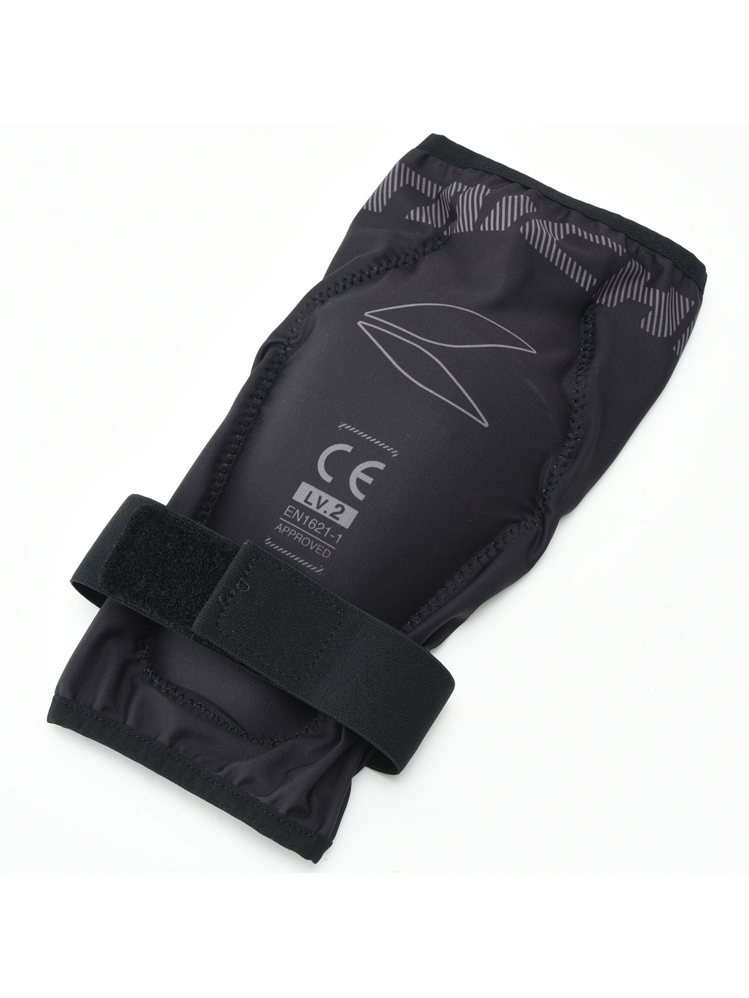 取寄 ステルス CE(LV2) ニーガード ブラック Mサイズ TRV080 アールエスタイチ