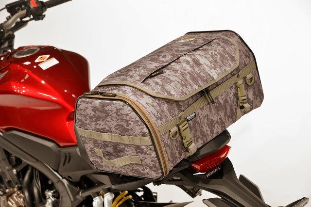 ゴールドウイン X-OVERリアバック35 ブラック(K) GSM27008E