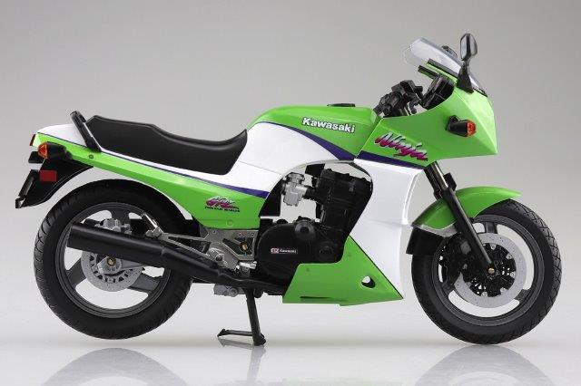 KAWASAKI GPz900R ライムグリーン フィギュア アオシマ