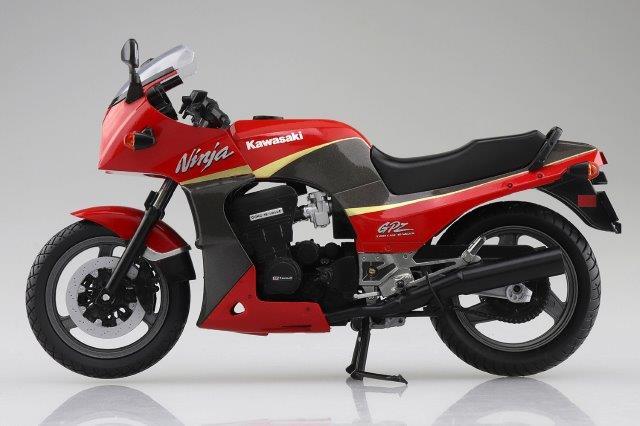 KAWASAKI GPz900R 赤/灰 フィギュア アオシマ