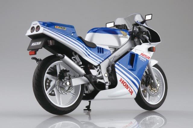 Honda NSR250R '88 テ ラブルー/ロスホワイト フィギュア アオシマ