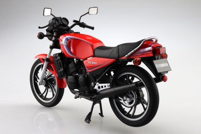 Yamaha RZ250 YSPカラー フィギュア アオシマ