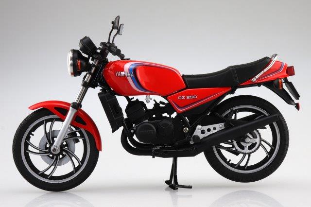Yamaha RZ250 YSPカラー フィギュア アオシマ