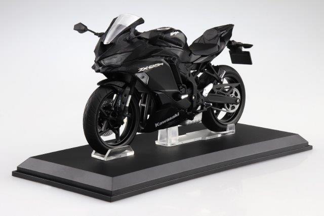 KAWASAKI Ninja ZX-25R メタリックスパークブラック フィギュア アオシマ