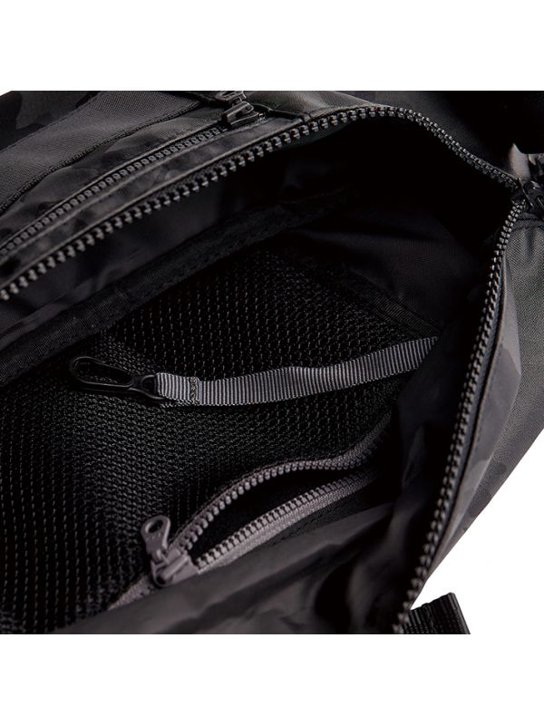 RSタイチ 2WAYバッグ 回リ込ミ防止ハーネス付属 ブラック/カモ 2L RSB282