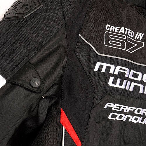 エルフ WPヴィストーゾジャケット ブラック＆レッド Mサイズ EJ-A107