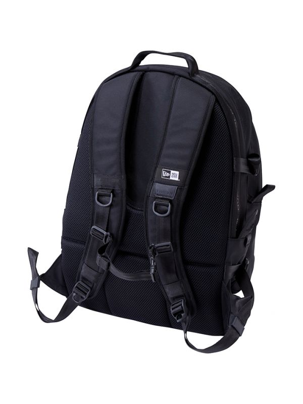 NEB005 ブラック CARRIER PACK NEWERA×RSタイチ 35L