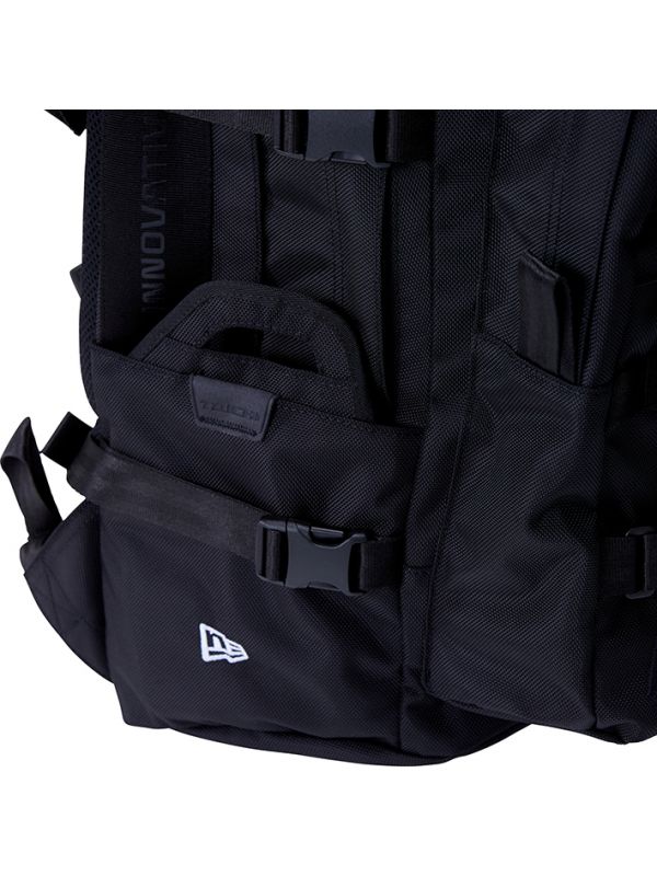 NEB005 ブラック CARRIER PACK NEWERA×RSタイチ 35L