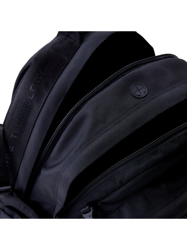 NEB005 ブラック CARRIER PACK NEWERA×RSタイチ 35L