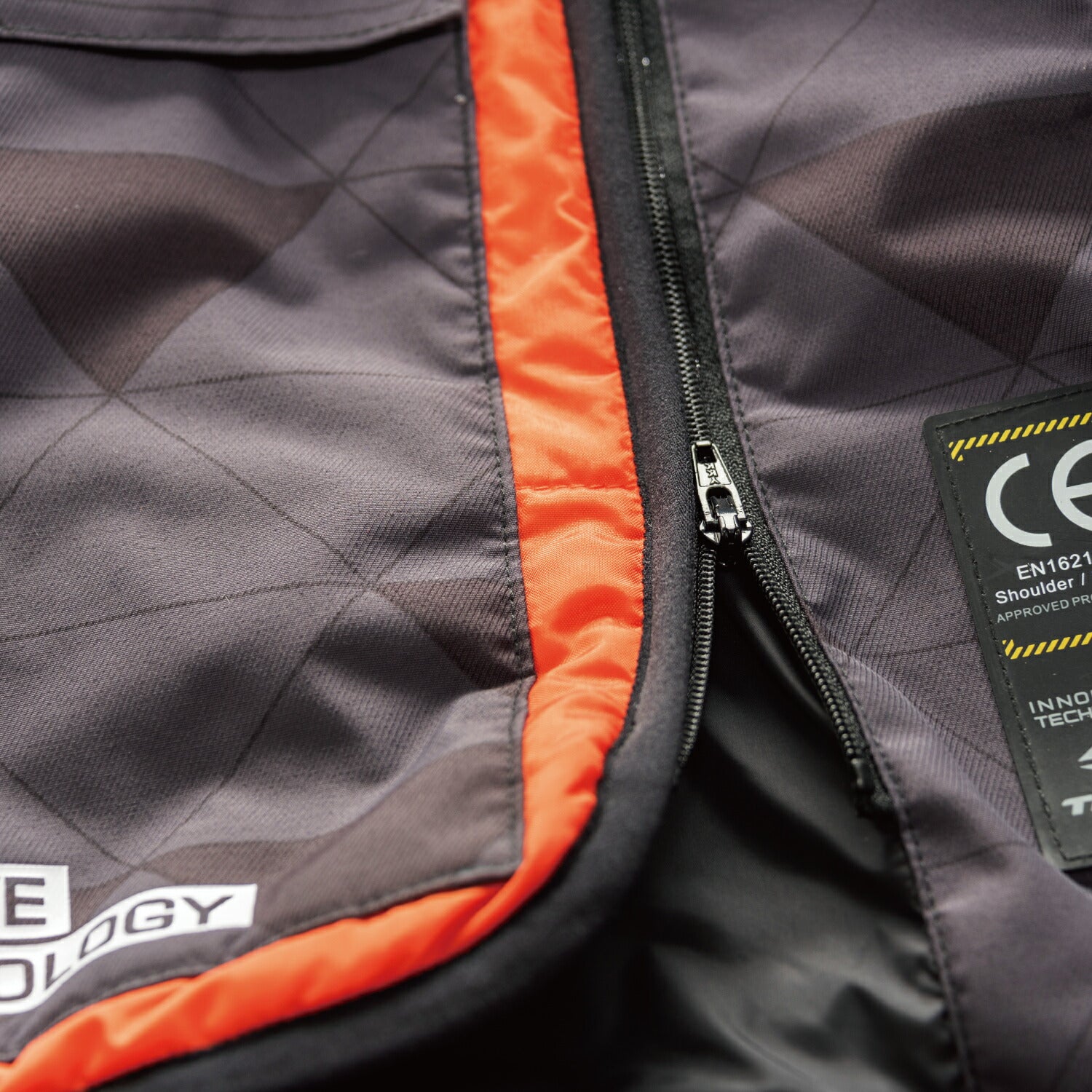 RSタイチ モトレック ウインターパーカ HPAチャコール WLサイズ RSJ723