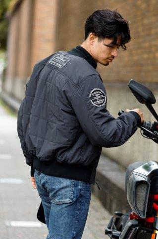 ナイロンジャケット ブラック Lサイズ SVS2305W バンソン